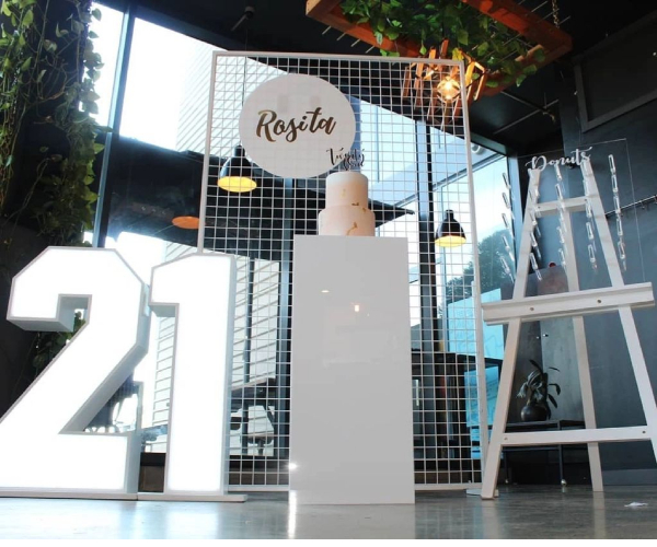 White Acrylic Plinth